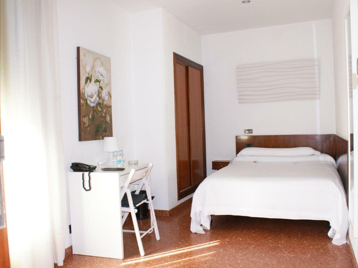 La Bilbaina Hotel Vitoria-Gasteiz Room photo
